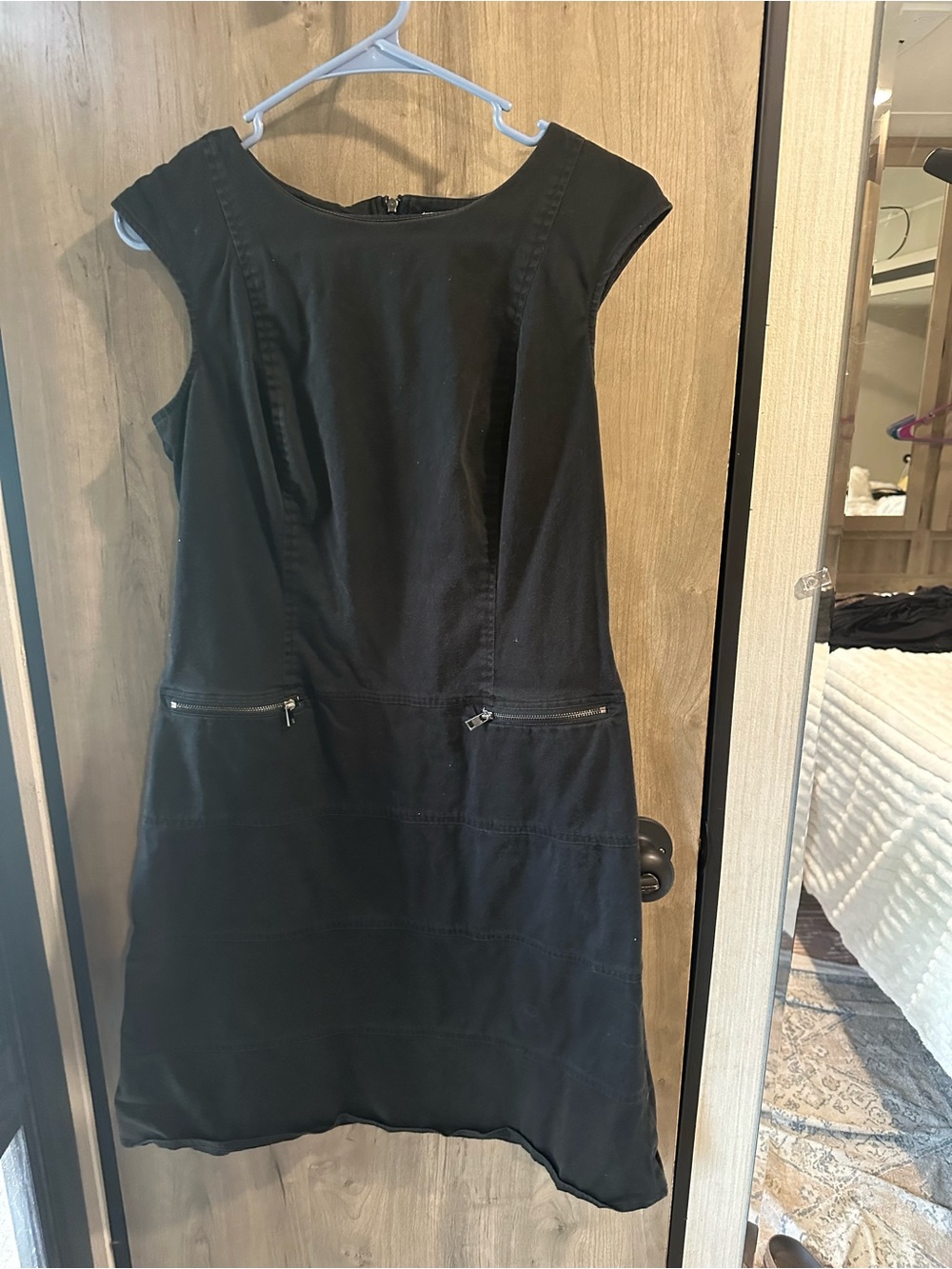 Calvin Klein Black Utility Shift Dress Size 8 Zip Pocket Faded Wash